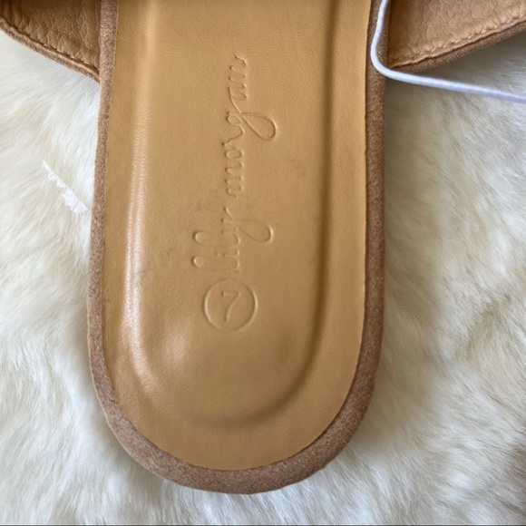 Lily Morgan Slip On Square Toe Sandals Suede Flat Slide Beige Tan Nude Size 7 - Picture 4 of 5